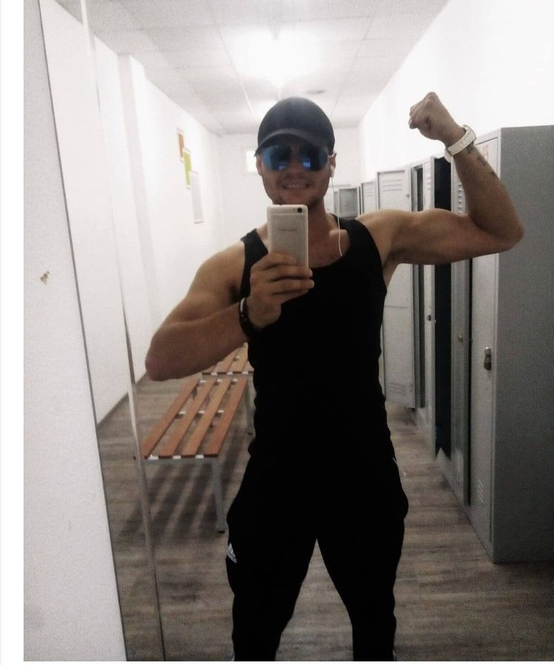 Rafał, 27
