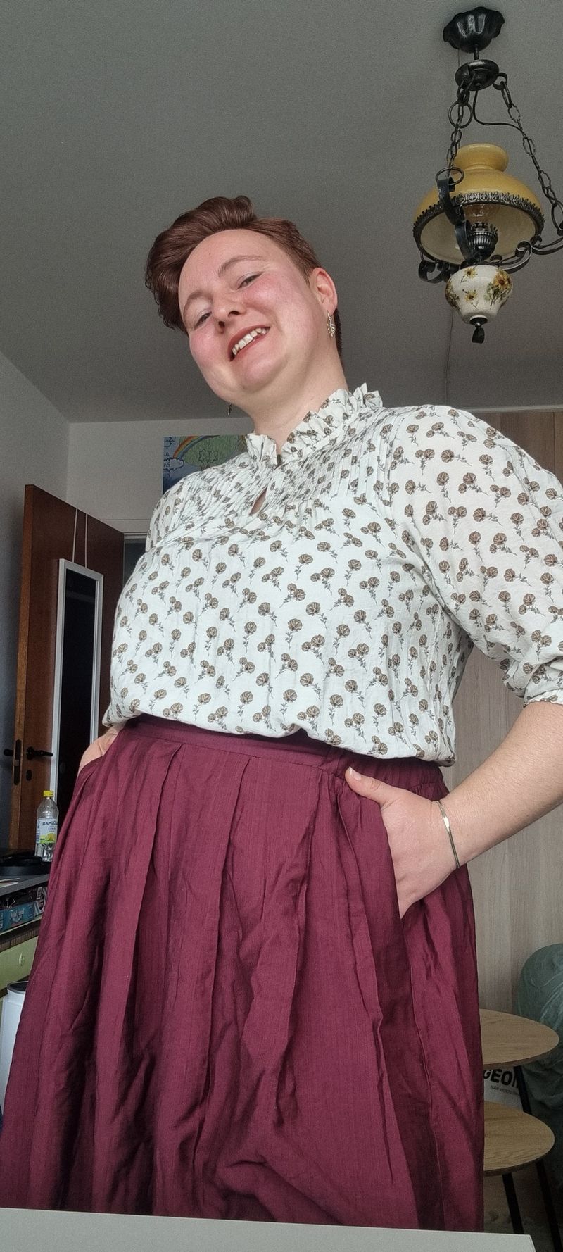 Anne, 32