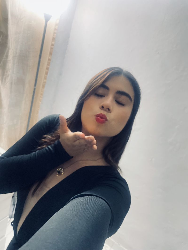 Paola, 19