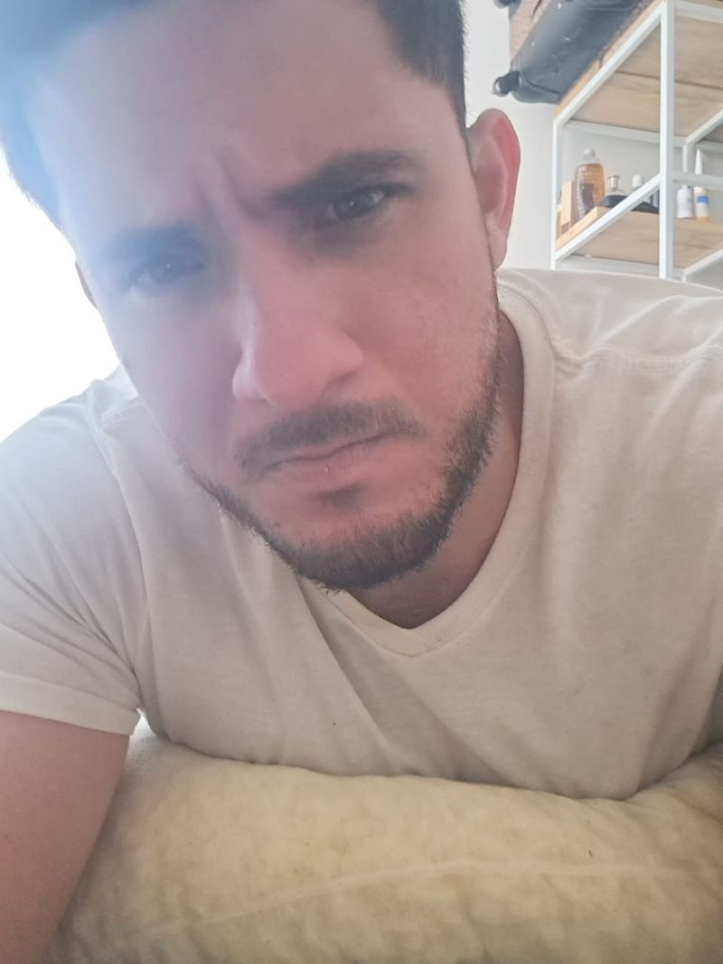 Jose, 33