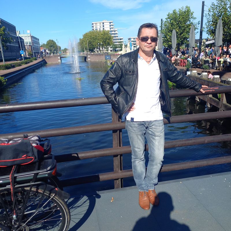 Edward, 52