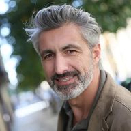 Jhon, 48