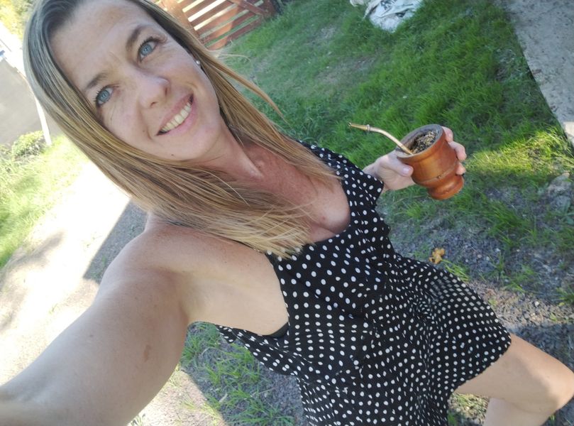 Eliana, 42