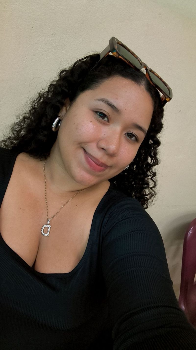 Zari, 21