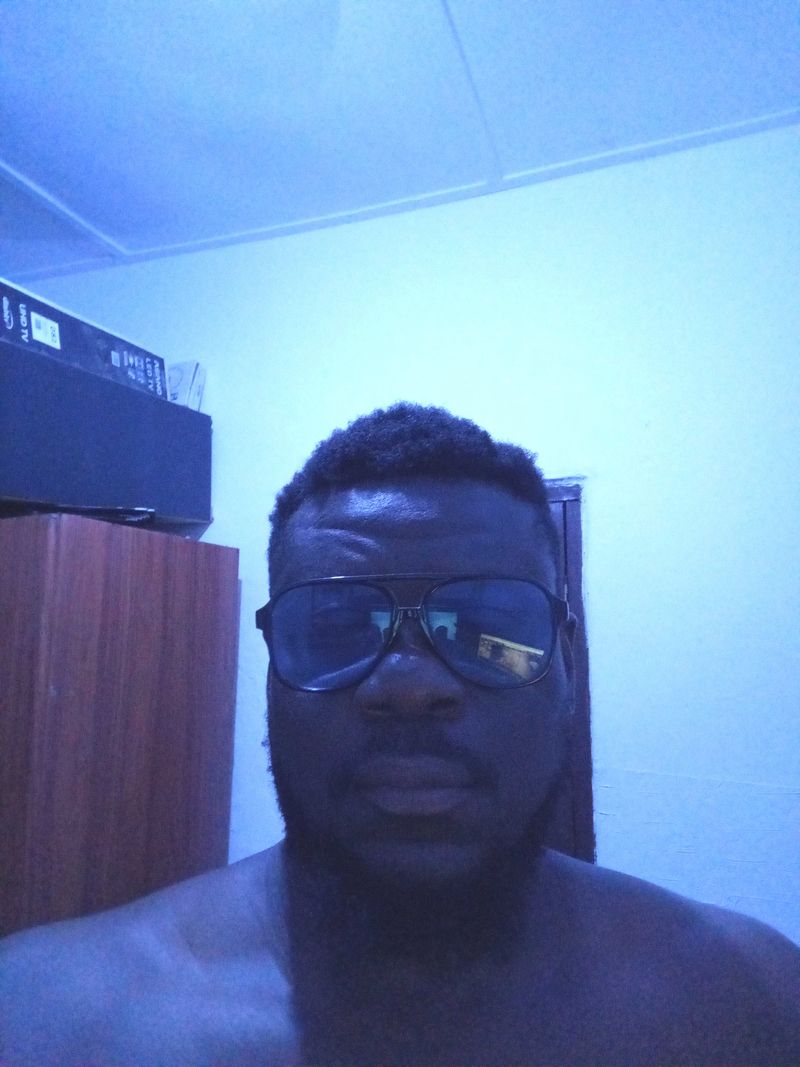 Famous, 42