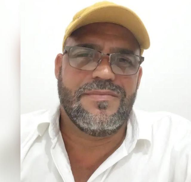 Costa, 53