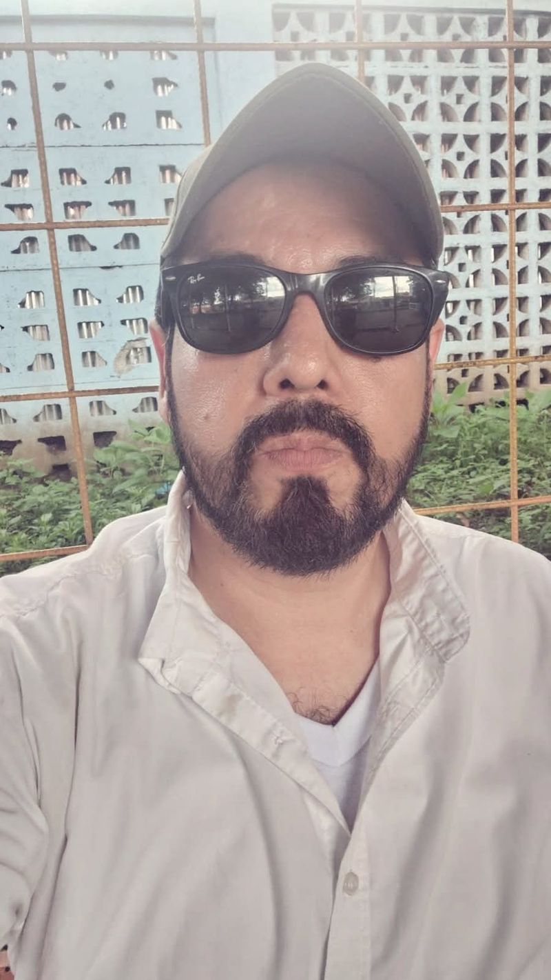 Edwin, 38