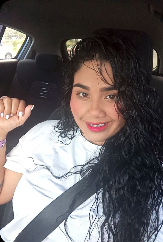 Paola, 33