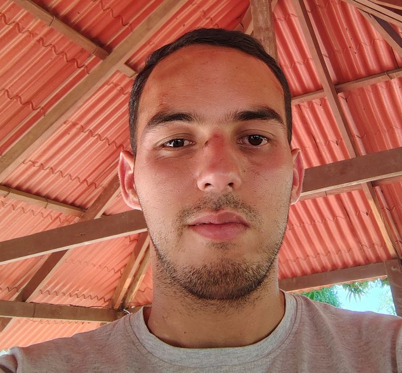 Sebas, 29