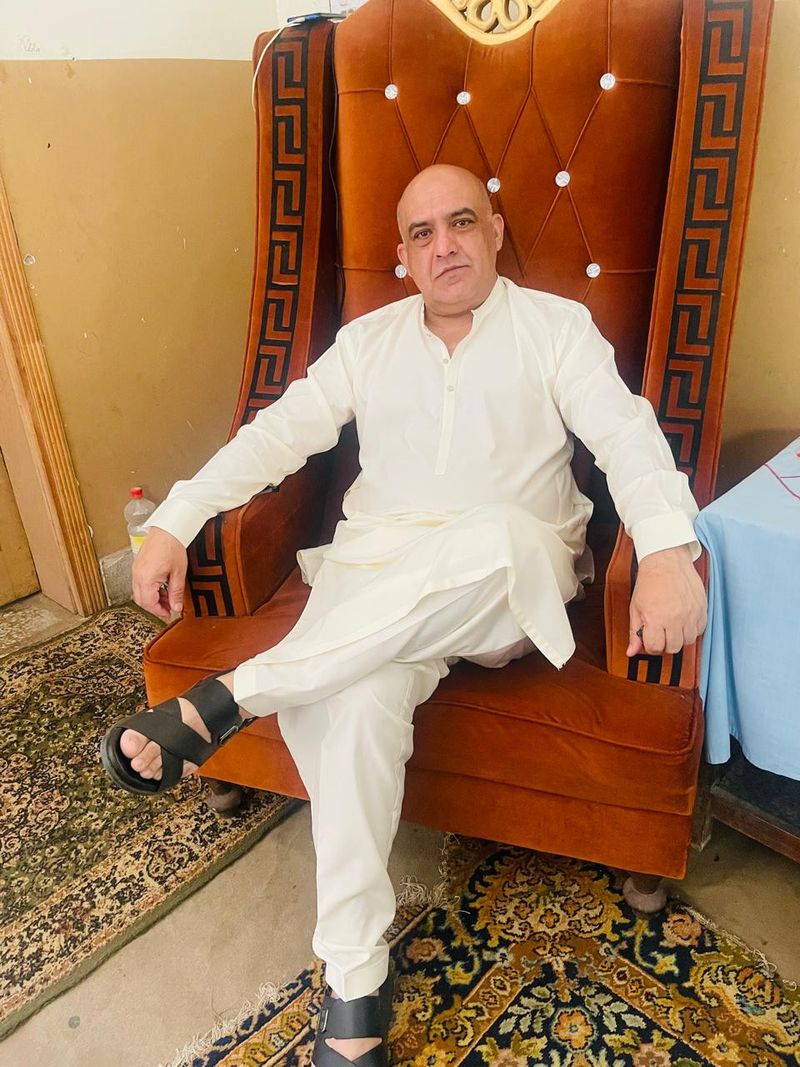 Akhtar, 51