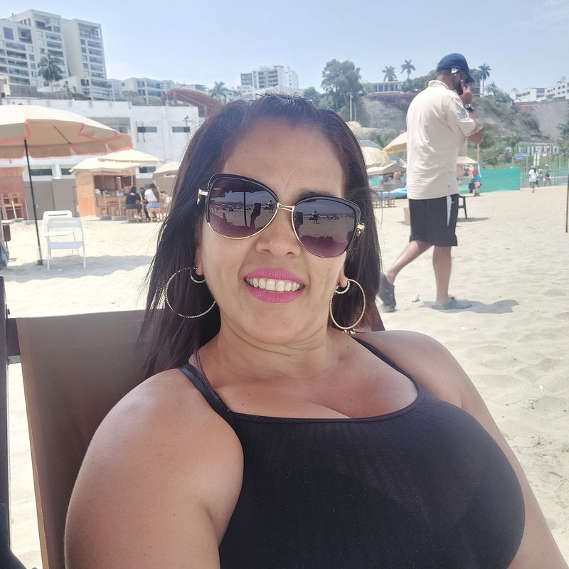 Zuly, 49