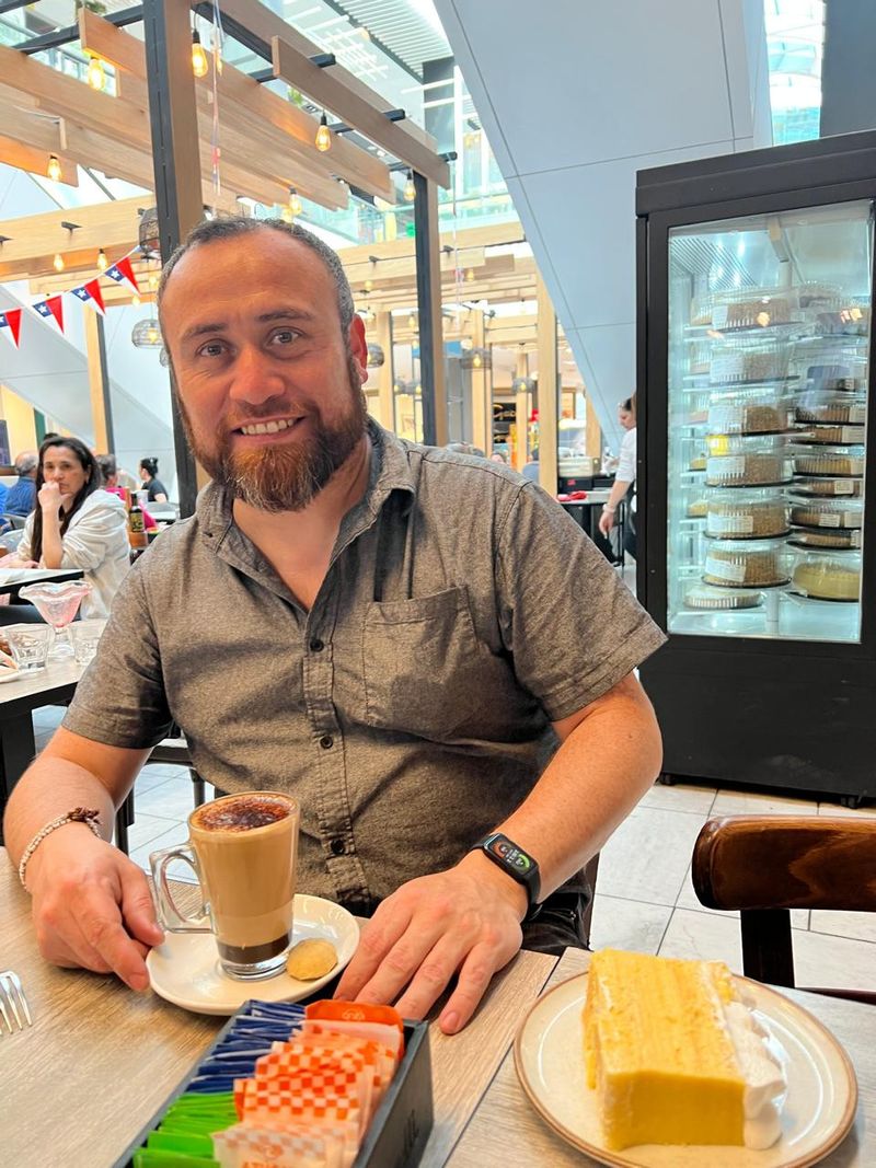 Daniel, 43