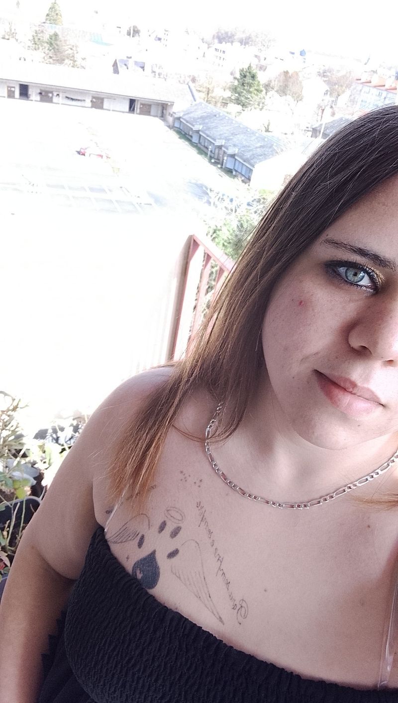 Kyly, 26