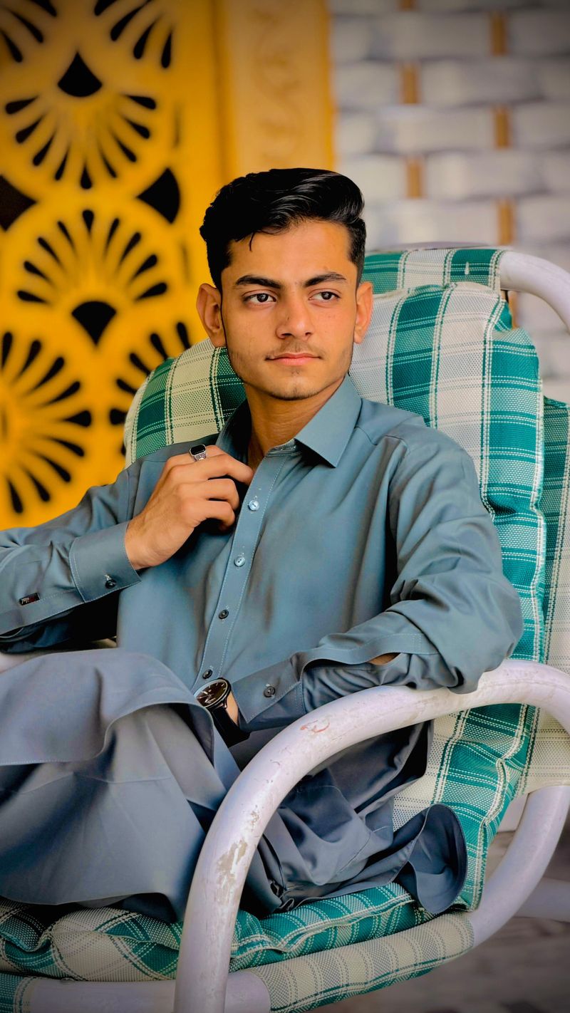 Faizan, 18