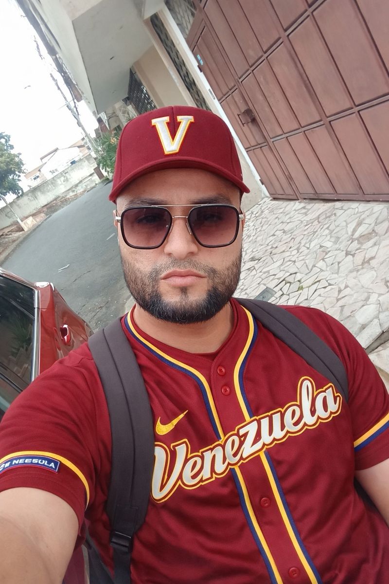 Hector, 35