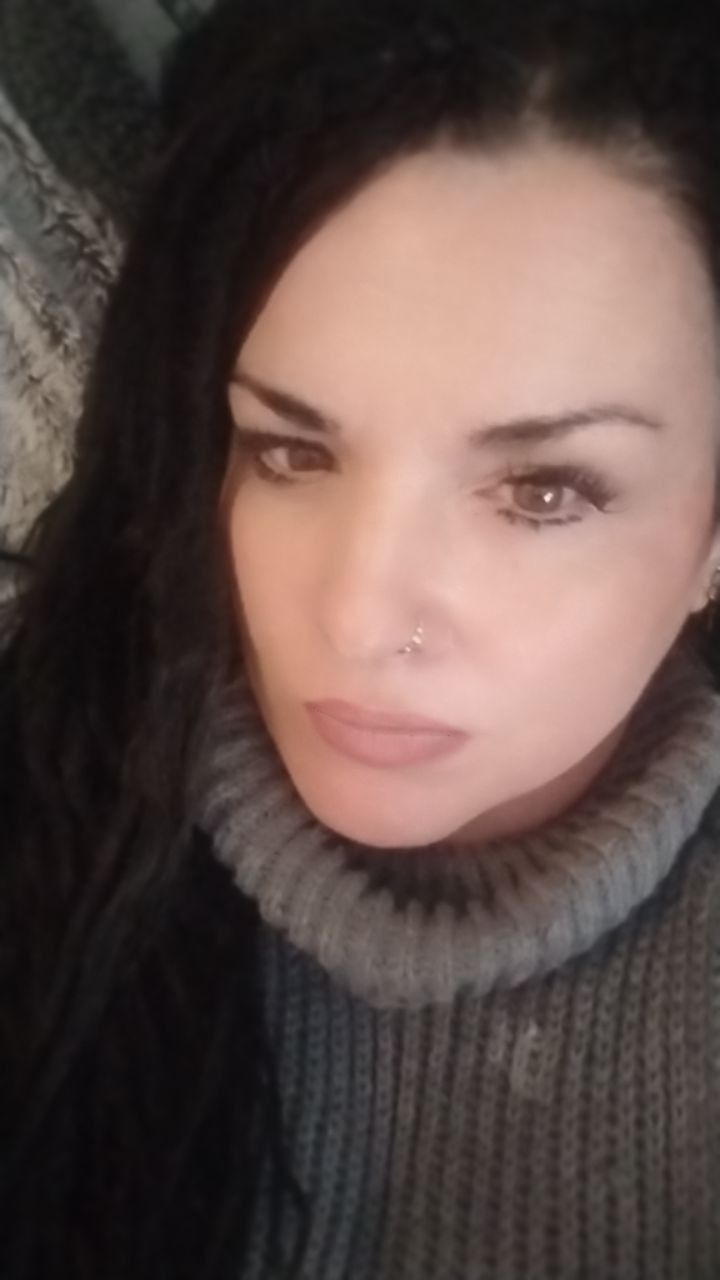 Kira, 45