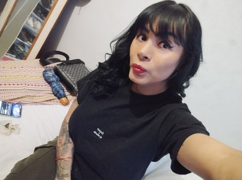 Nathaly Victoria, 46