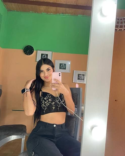 Marie, 31
