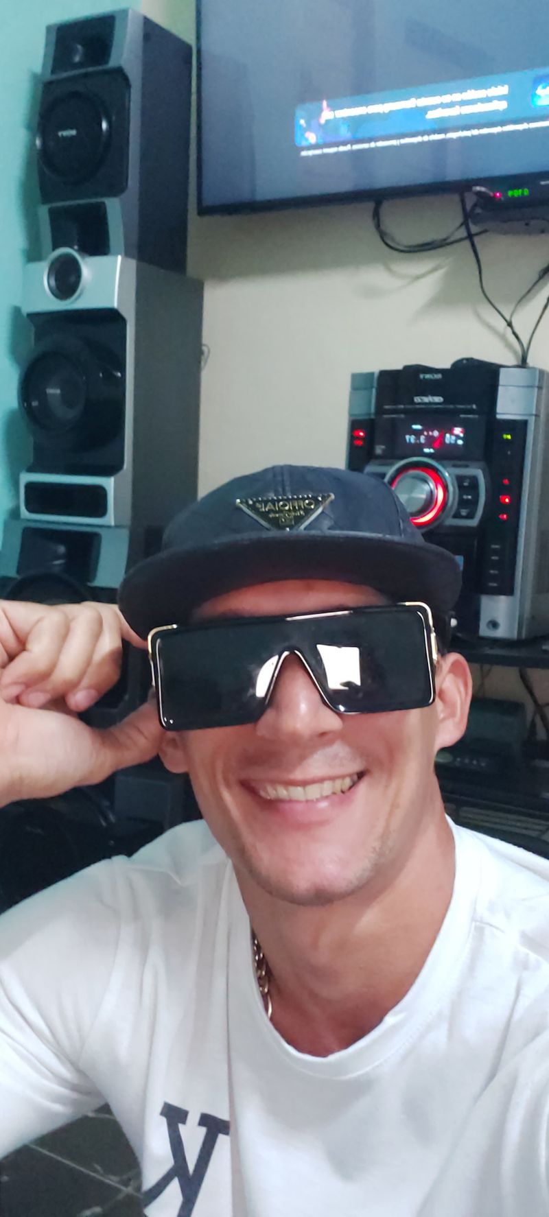 Raul, 35