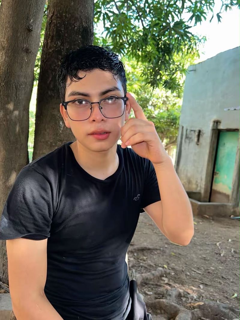 Isaac, 18