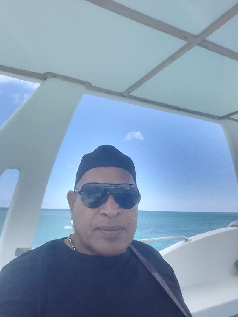 Oreste Dueñas, 60
