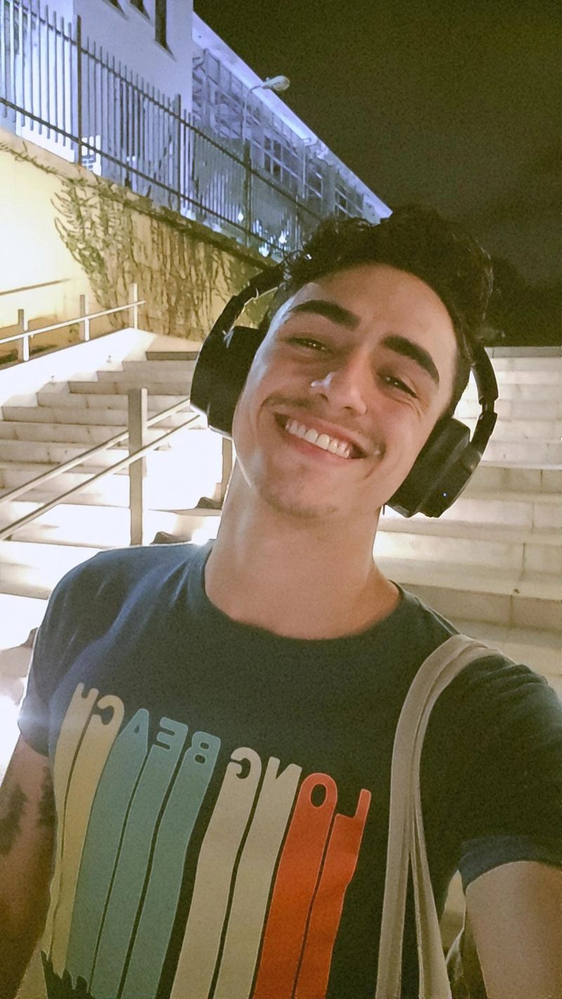 Jose Alfredo, 25