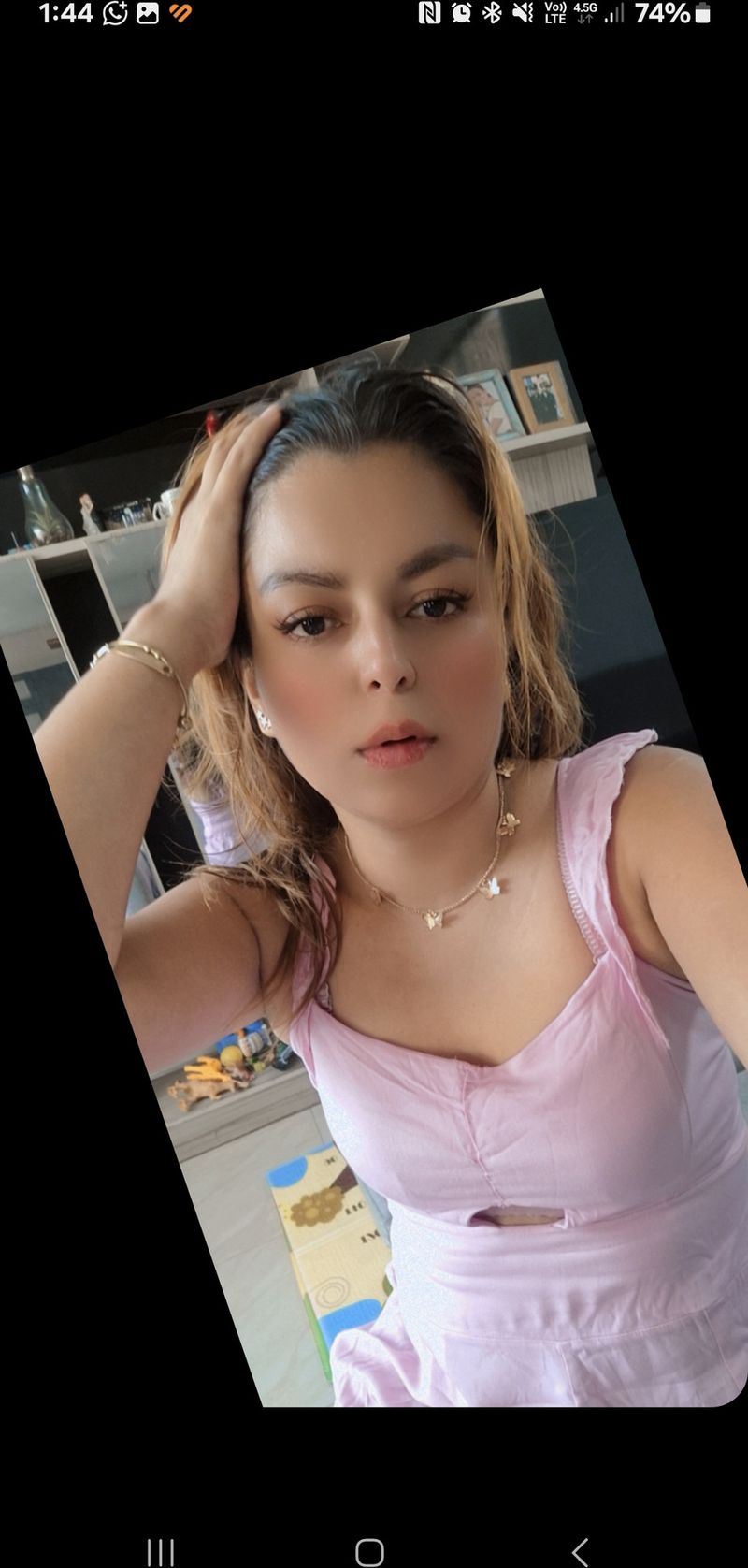 Pilar, 37
