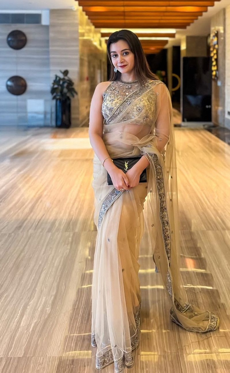 Puja, 27