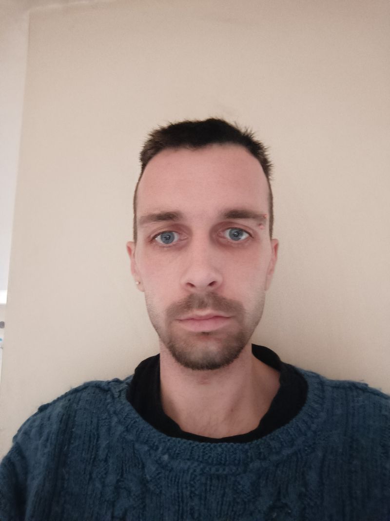 Antoine, 28