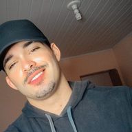 Luiz, 29