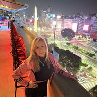 Claudia, 49
