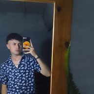 Carlos, 25