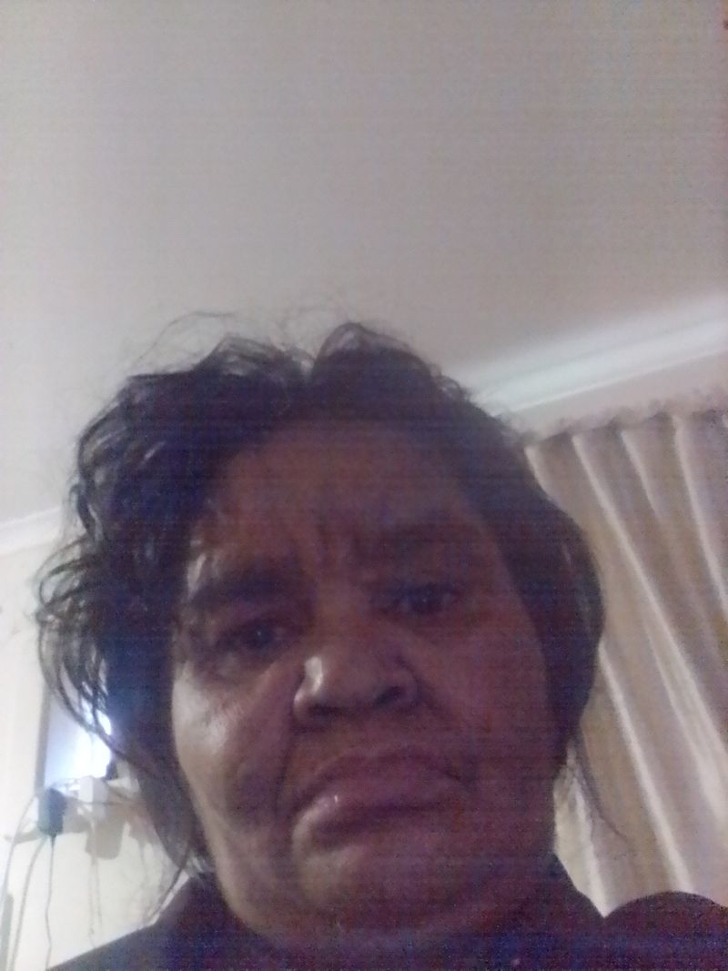 Emmie, 48