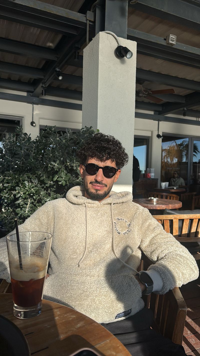 Ryan, 27
