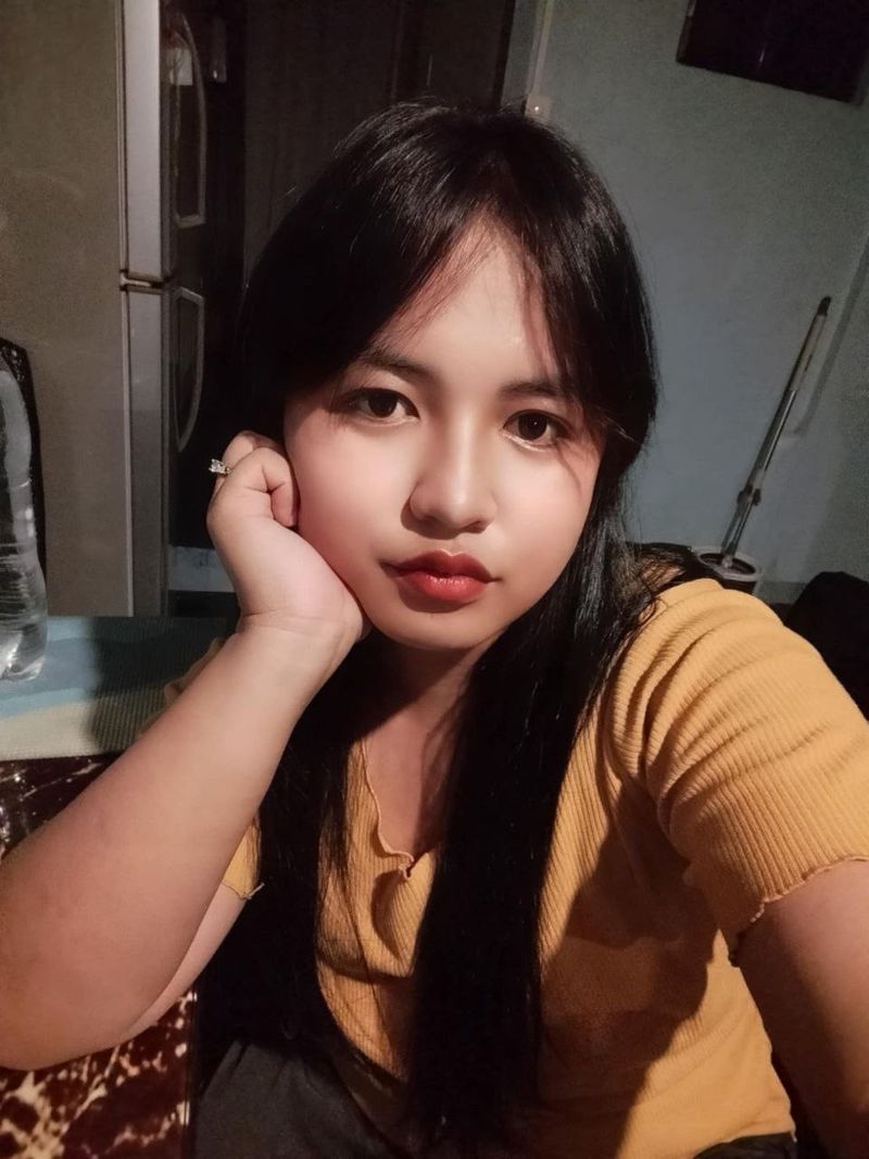 Jenn, 30