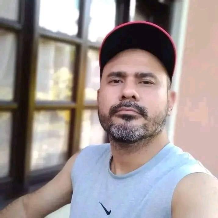 José, 41
