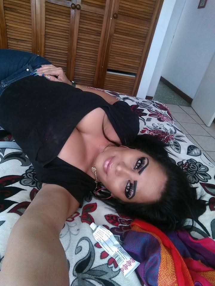 Gabriela, 45