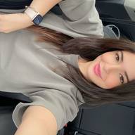 Hanane, 27