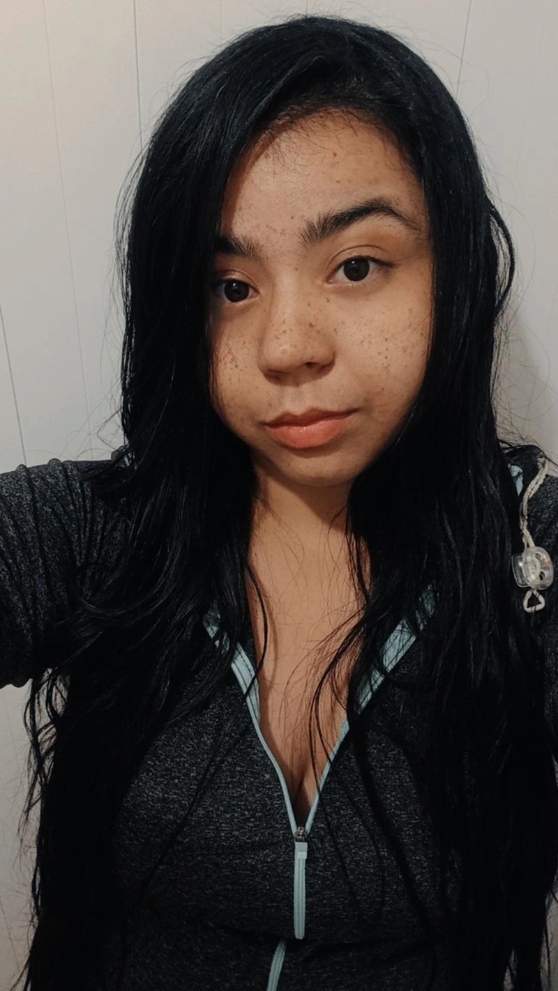 Angelica, 27
