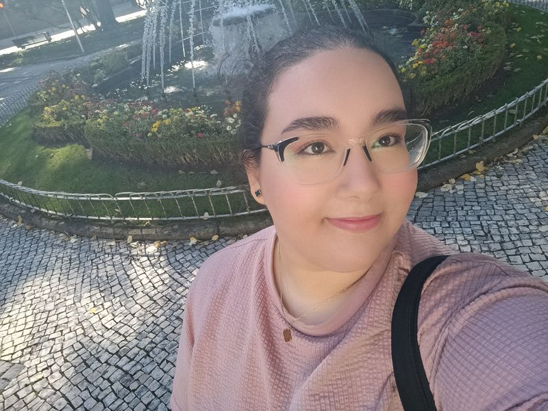 Hana, 21