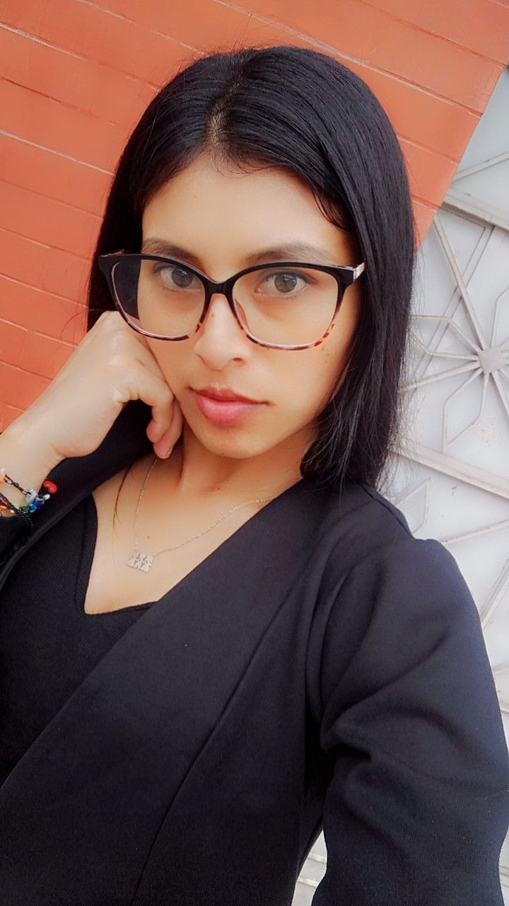 Camy, 29