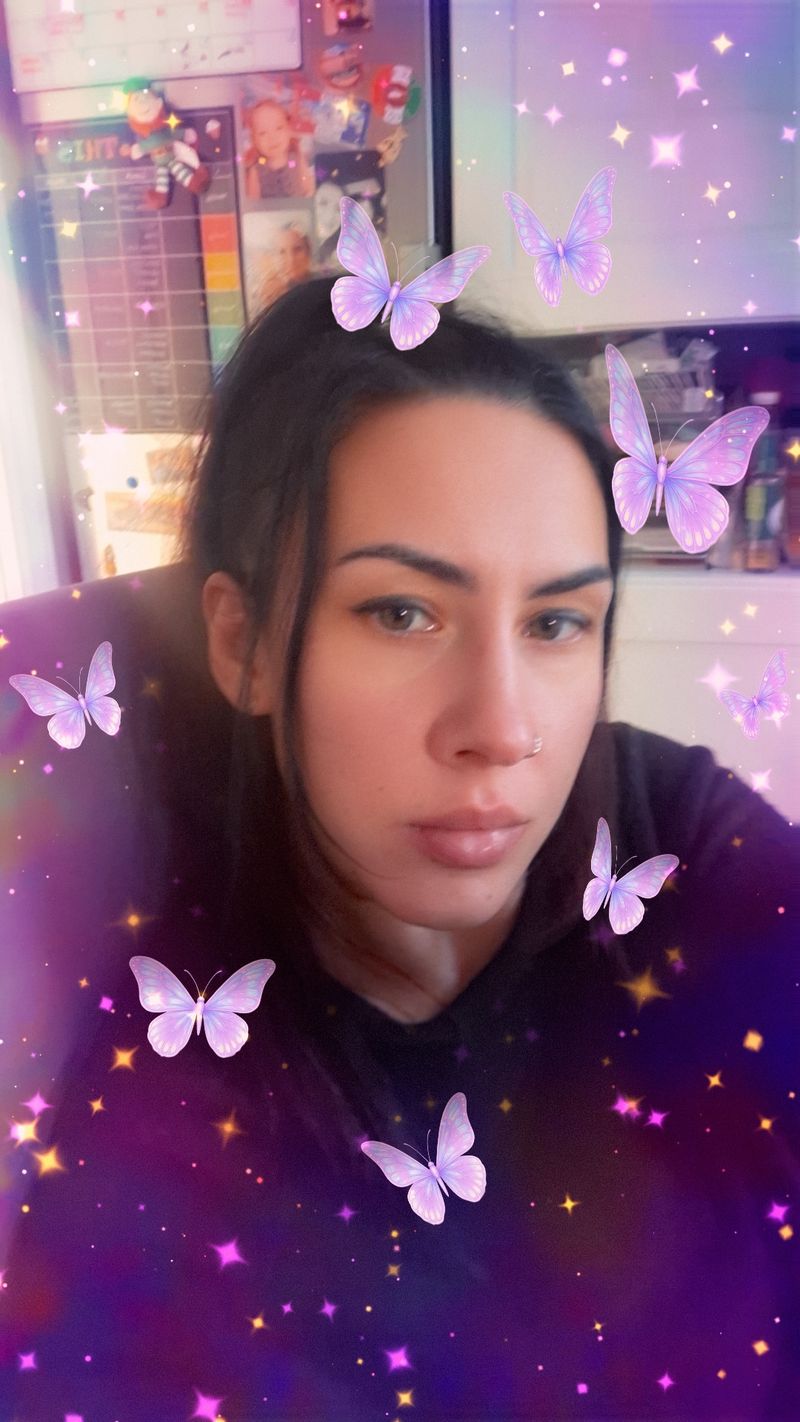Betty, 37