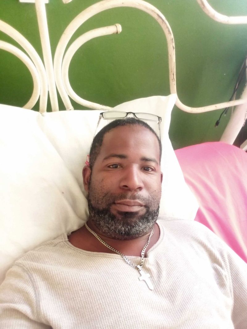 Yovis, 46
