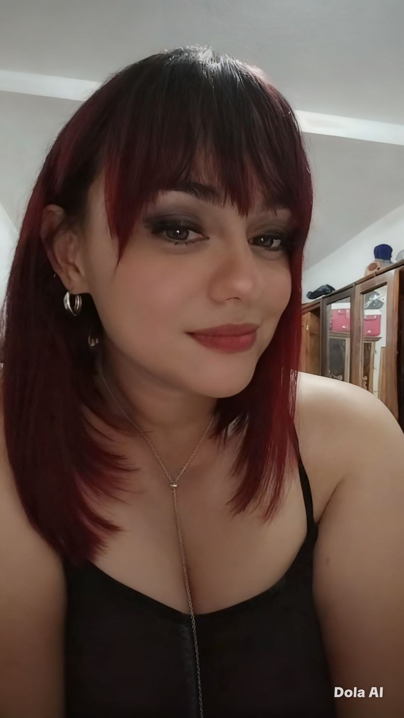 Betsy, 33