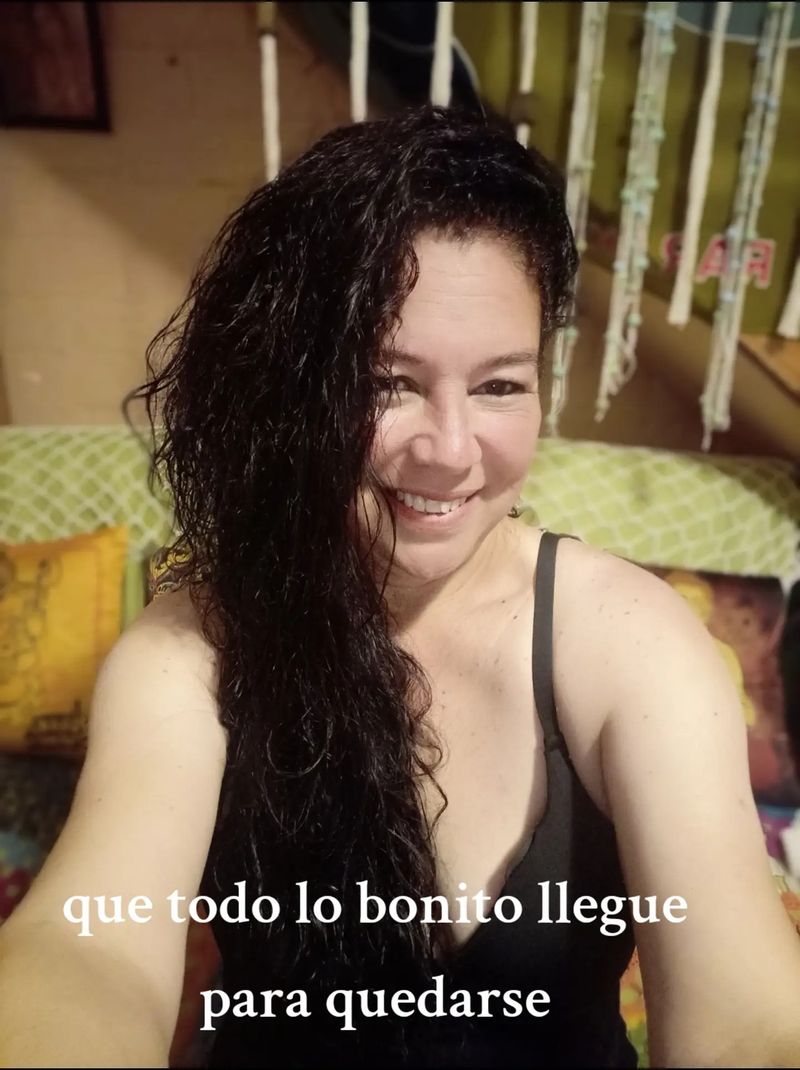 Anto, 52