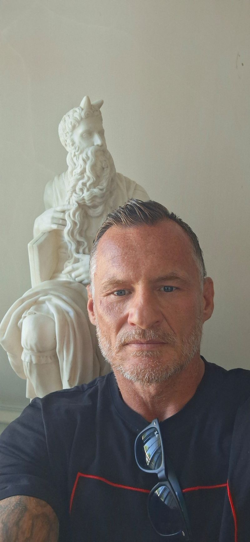 Andrzej, 49