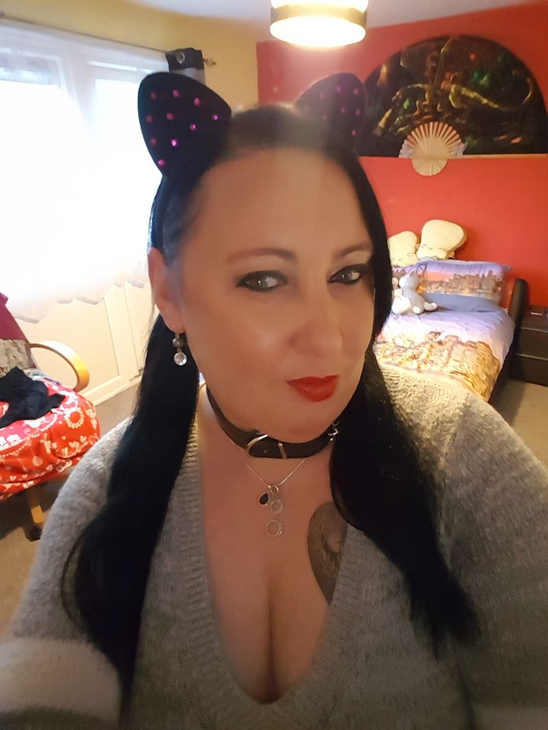 Anna, 47