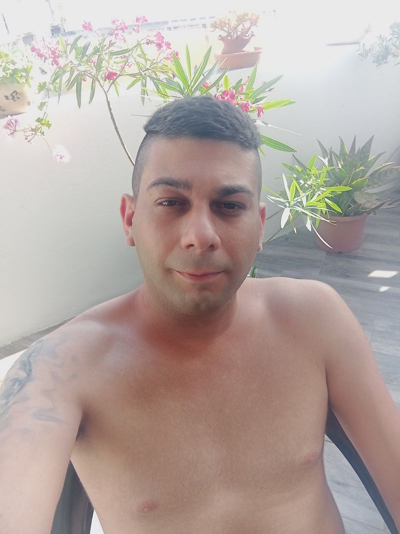 Ryan, 29