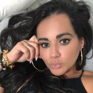 Carla, 33