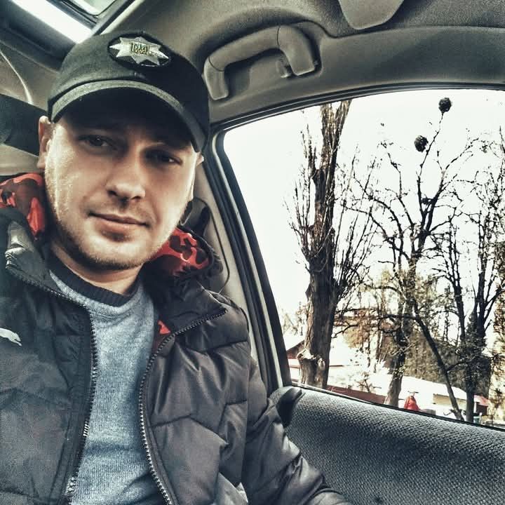 Андрій, 29